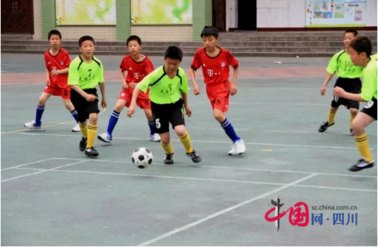  大英縣“文軒杯”第19屆中小學(xué)生田徑運(yùn)動(dòng)會(huì)圓滿落幕